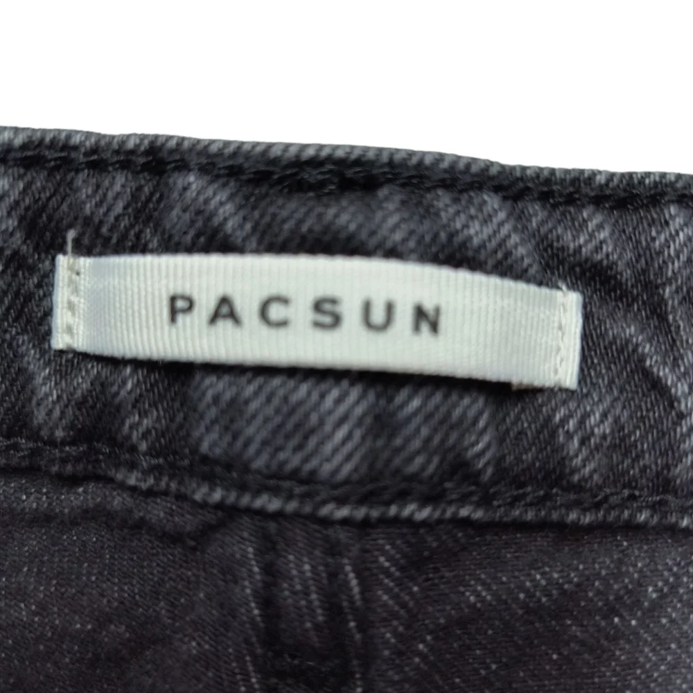 PacSun Black High-Rise Mom Jean Shorts Size 26